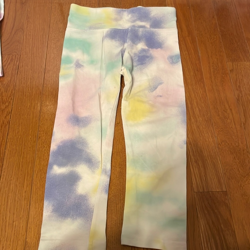 Tie dye multicolors capri leggings